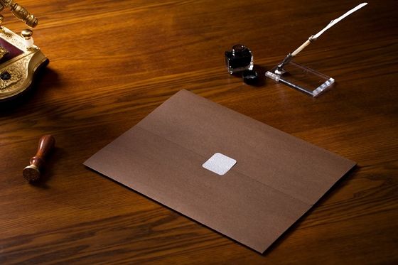 Elegante Brown Farbe des Pergament-Material aufgefüllte Zertifikat-Halter-234x319mm